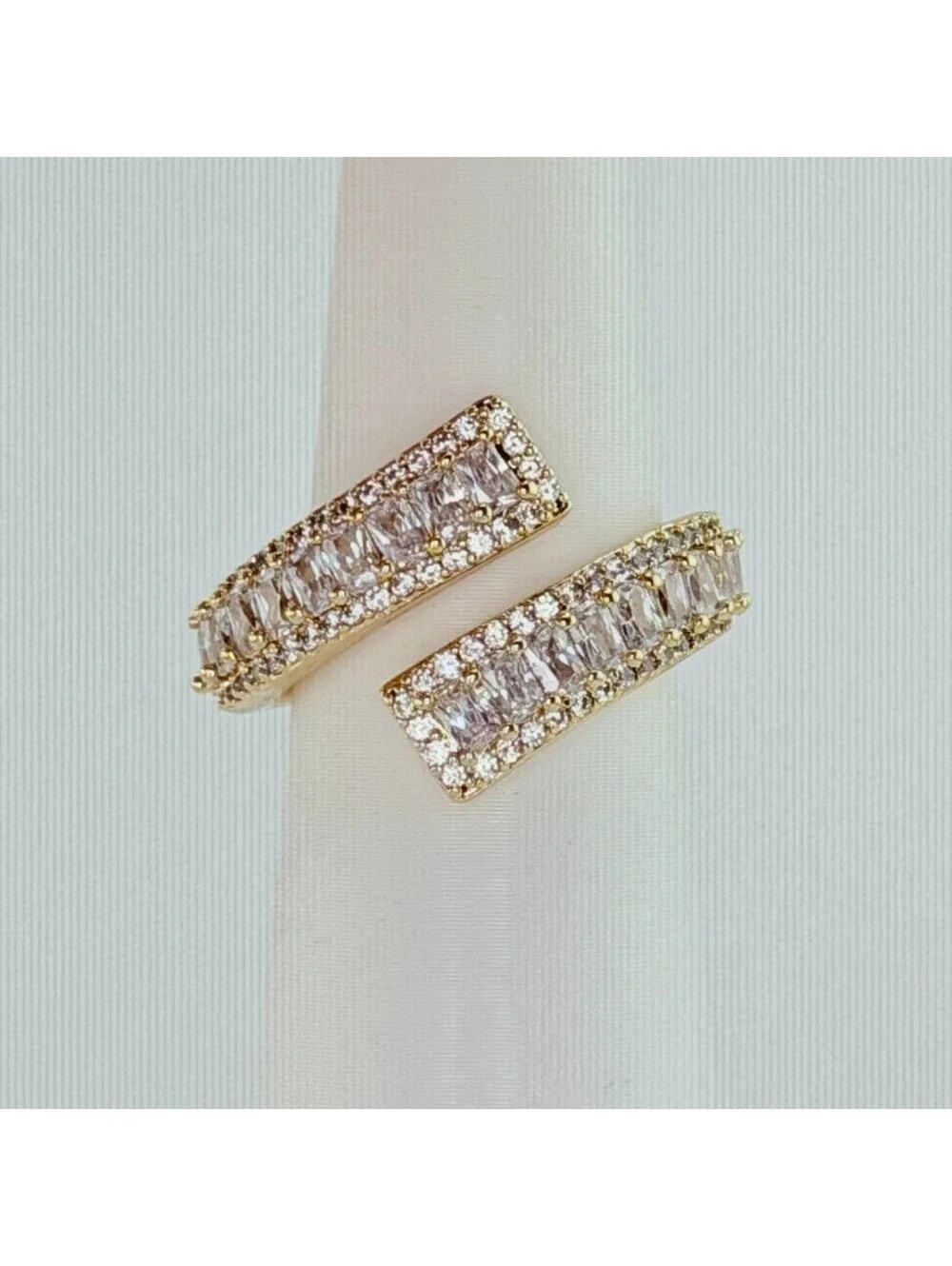 Bomb Party April Ring Sz 6 